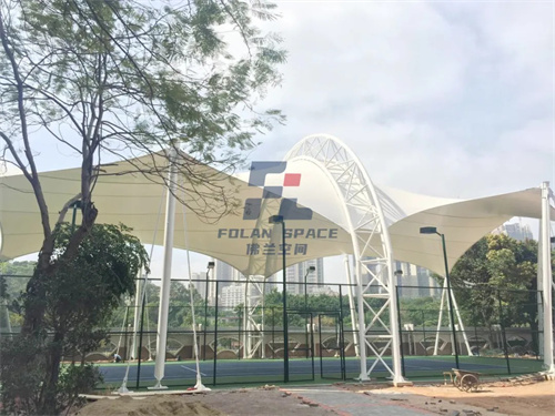 力與形的完美平衡：揭秘現代張拉膜結構建筑